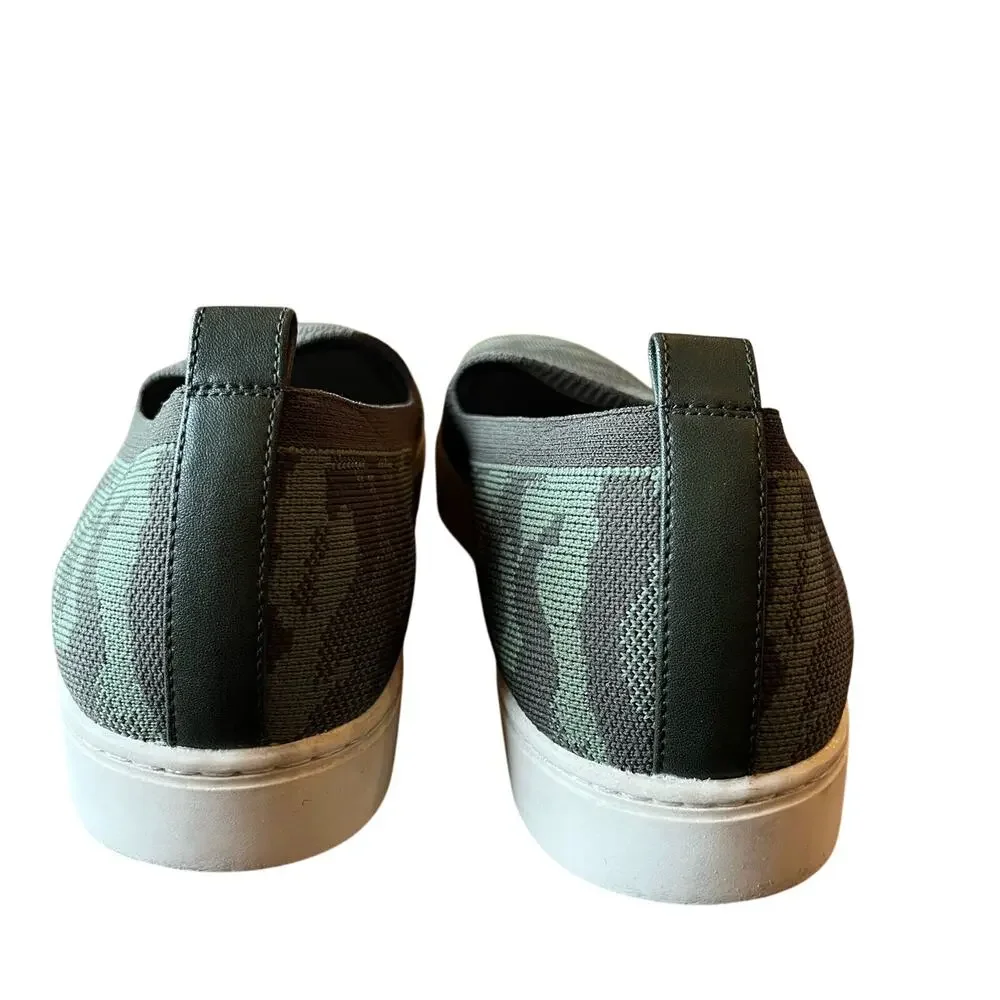 Banana Republic Sneakers Womens Size 9.5 Camo Green Flats Slip On Casual FlyKnit